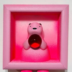 Melancholy Bear(Pink)_2_Sun Woo-Kim_ 21x18.5x6cm_Glass and PLA_2025