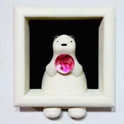 Melancholy Bear(White)_Sun Woo-Kim_ 21.5x19.5x6.5cm_Glass and PLA_2025