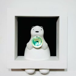 Melancholy Bear(White)_Sun Woo-Kim_ 22x20x6cm_Glass ,PLA & Wooden Frame_2025