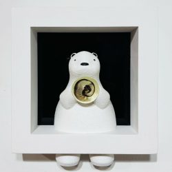 Melancholy Bear(White)_Sun Woo-Kim_ 22x20x6cm_Glass,PLA & Wooden Frame_2025