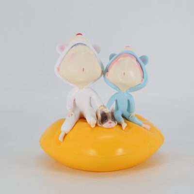愛(黃色) <br> Love<br> PU & Fiberglass <br> 20x18x20cm <br> Edition 500 <br> 2019 愛(黃色) <br> Love<br> PU & Fiberglass <br> 20x18x20cm <br> Edition 500 <br> 2019