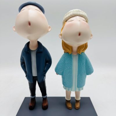 深冬物語(藍)<br> The Story Of Deep Winter<br> 28x13x37cm<br> PU & Fiberglass <br> Edition 500 <br> 2025 深冬物語(藍)<br> The Story Of Deep Winter<br> 28x13x37cm<br> PU & Fiberglass <br> Edition 500 <br> 2025
